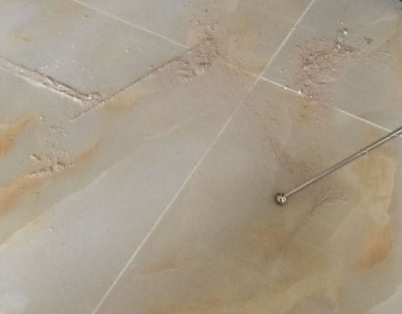 册亨瓷砖空鼓维修公司分享粘合剂选择不当在瓷砖铺贴过程中可能导致以下问题